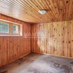 Sceaux (92330) - Villa de six pièces avec jardin fruitier -