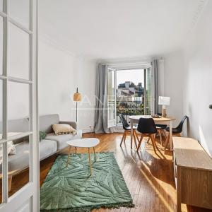 Boulogne Nord - 2 pièces de charme en étage élevé