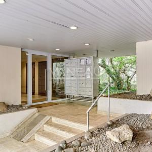 PARIS XV - 4 pièces - Balcons -  grand parking inclus