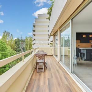 Boulogne - Appartement familial avec balcon et parking