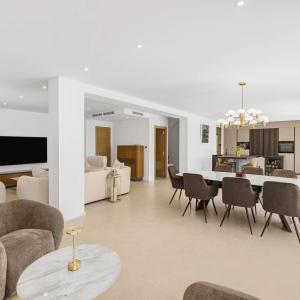 Chateauneuf Villa contemporaine rénovée à vendre