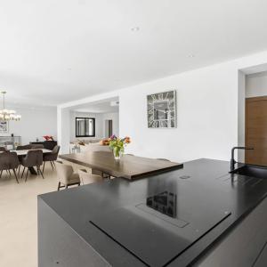 Chateauneuf Villa contemporaine rénovée à vendre