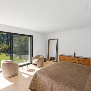 Chateauneuf Villa contemporaine rénovée à vendre