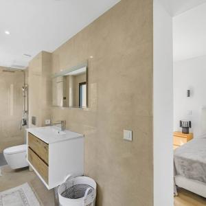 Chateauneuf Villa contemporaine rénovée à vendre