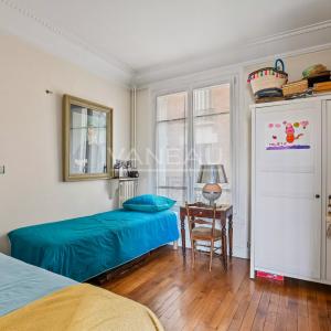 NEUILLY SUR SEINE - Exclusivité - Charme de l’ancien.