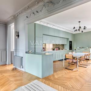 Paris XIVe - Petit Montrouge - Appartement familial de 168 m² - 3/4 Chambres - Accès jardin privatif de 650 m²