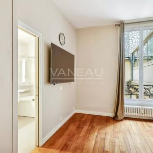 APPARTEMENT NON MEUBLÉ – PARIS 8ème – QUARTIER CHAMPS-ÉLYSÉES / 