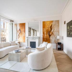 PARIS VII - Superbe appartement avec vue Tour Eiffel