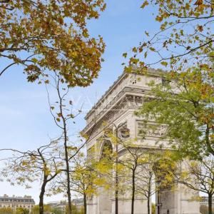 PARIS XVI - ETOILE - studio - terrasse