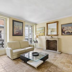 PARIS VIIe - quartier des antiquaires - 2 chambres