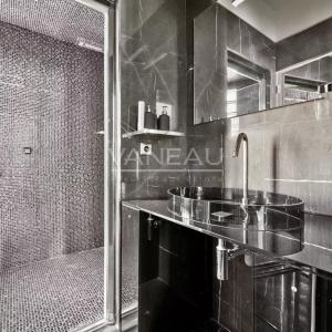 Paris VIII - Triangle d'or  - Quartier Saint Philippe du Roule