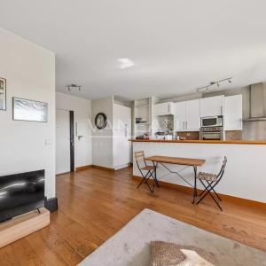 Boulogne - En étage - Soleil - Vue dégagée - Calme