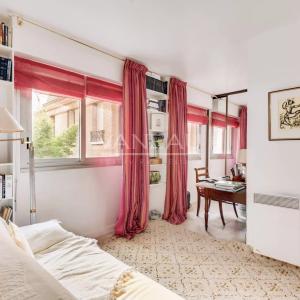 PARIS XVe - Square Necker appartement au calme