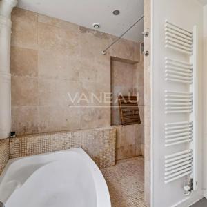 PARIS XVe - Pasteur/Montparnasse - Appartement familial en étage