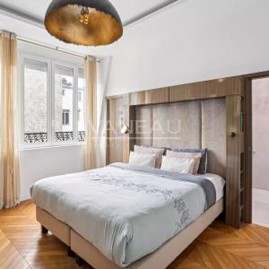 Paris XVIe - Place Victor Hugo - Magnifique appartement en derni