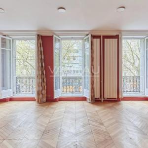 Paris VIIIe -Champs Elysées Alma Marceau - Appartement de Récept