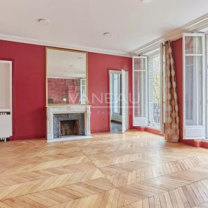 Paris VIIIe -Champs Elysées Alma Marceau - Appartement de Récept