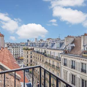 Paris IVe - Saint Paul - Deux pièces dernier étage ascenseur balcon