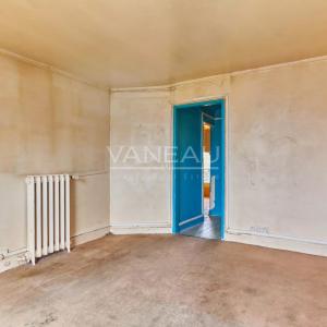 Paris IVe - Saint Paul - Deux pièces dernier étage ascenseur bal