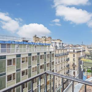 Paris IVe - Saint Paul - Deux pièces dernier étage ascenseur balcon