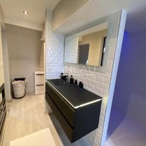 Somptueux Manoir rénové au coeur d' Angers avec piscine