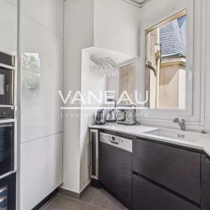 DUPLEX MEUBLÉ - PARIS XV