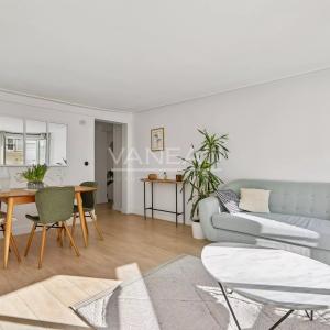 Proche Bon Marché – Appartement Deux Chambres