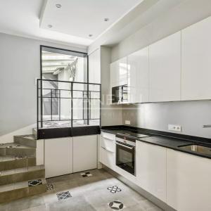 APPARTEMENT NON MEUBLÉ – PARIS 8ème – QUARTIER CHAMPS-ÉLYSÉES / 