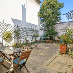 ASNIERES SUR SEINE - Hôtel particulier avec jardin