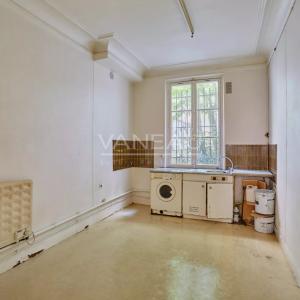 PARIS XVIe - Place Victor Hugo