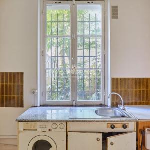 PARIS XVIe - Place Victor Hugo