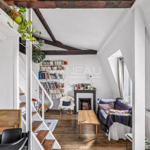 Paris XI - Belleville - Style Loft - Dernier étage - Vue dégagée