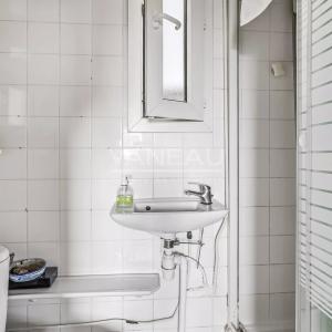 Paris XI - Belleville - Style Loft - Dernier étage - Vue dégagée