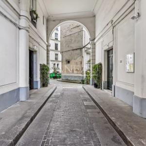 Paris XI - Belleville - Style Loft - Dernier étage - Vue dégagée