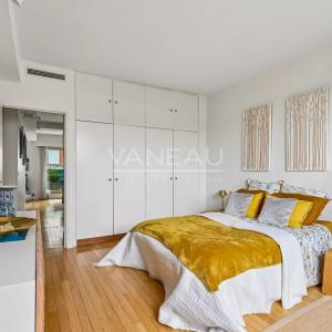 Paris VII - Quai d'Orsay - Dernier étage avec terrasse