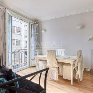 Paris XVe - Convention - Appartement trois pièces