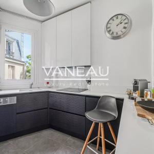 DUPLEX MEUBLÉ - PARIS XV