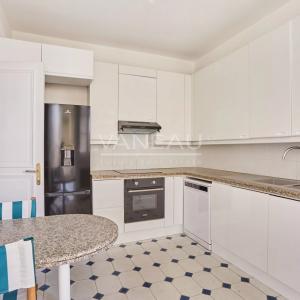 PARIS XVI – MICHEL ANGE-MOLITOR - PARC SAINTE-PERINE