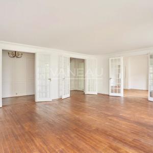 PARIS XVI – MICHEL ANGE-MOLITOR - PARC SAINTE-PERINE