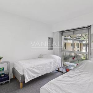 Paris VIIe - Barbet de Jouy - Trois pièces sur jardin