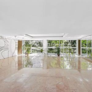 Paris VIIe - Barbet de Jouy - Trois pièces sur jardin