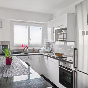 Courbevoie - Appartement familial, en étage élevé  - Vue panoram