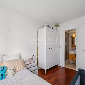 Paris XV - Quai de Grenelle–  Appartement Familial avec vue Tour