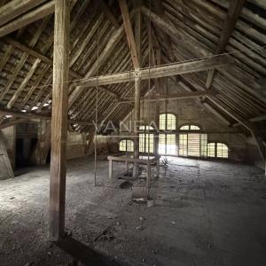 Exceptionnel et Unique — La Buanderie Rothschild, Ferrières en B