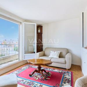 PARIS XVe - Dernier étage, balcons / Vues ciel et monuments