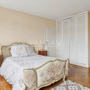 PARIS XVI - Auteuil Sud - Appartement familial avec balcon large