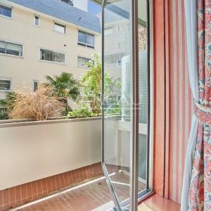 Paris VIIe - Bon Marché