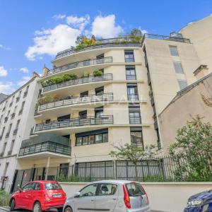 Deux pièces avec balcon exposé sud - immeuble moderne