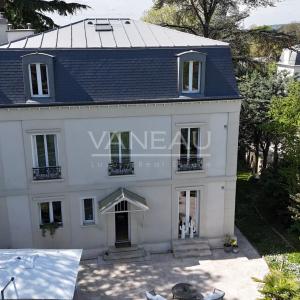 Montmorency – Élégante propriété Mansart d’exception, entièremen