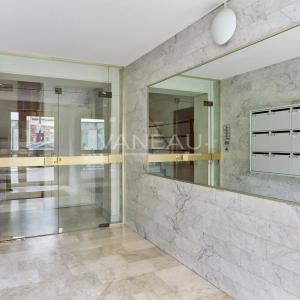 PARIS XVe - Dernier étage, balcons / Vues ciel et monuments